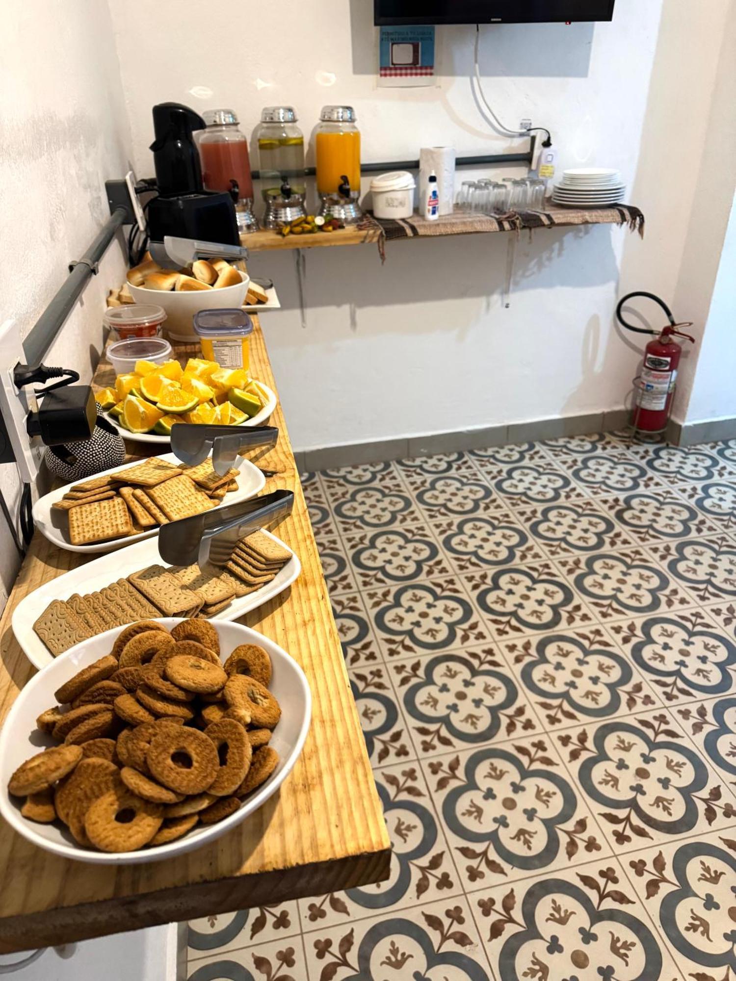 Pinheiros Hostel & Food Sao Paulo Bagian luar foto